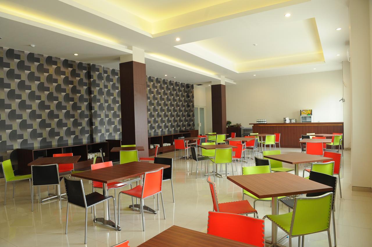 Midtown Xpress Sampit - Kalimantan Tengah المظهر الخارجي الصورة